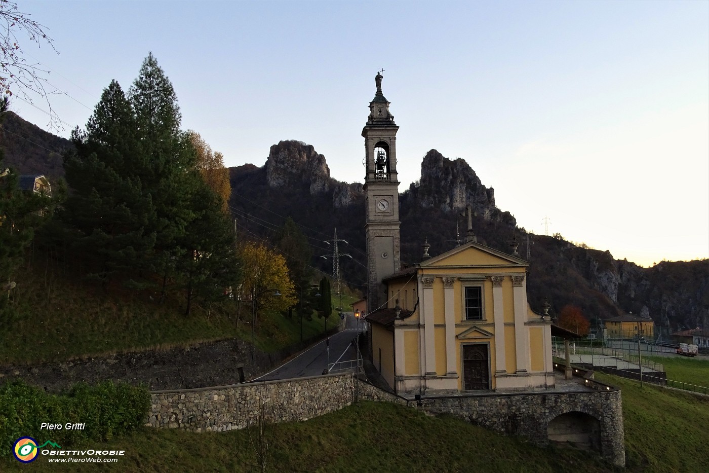 79 Chiesa di Santa Croce al tramonto.JPG